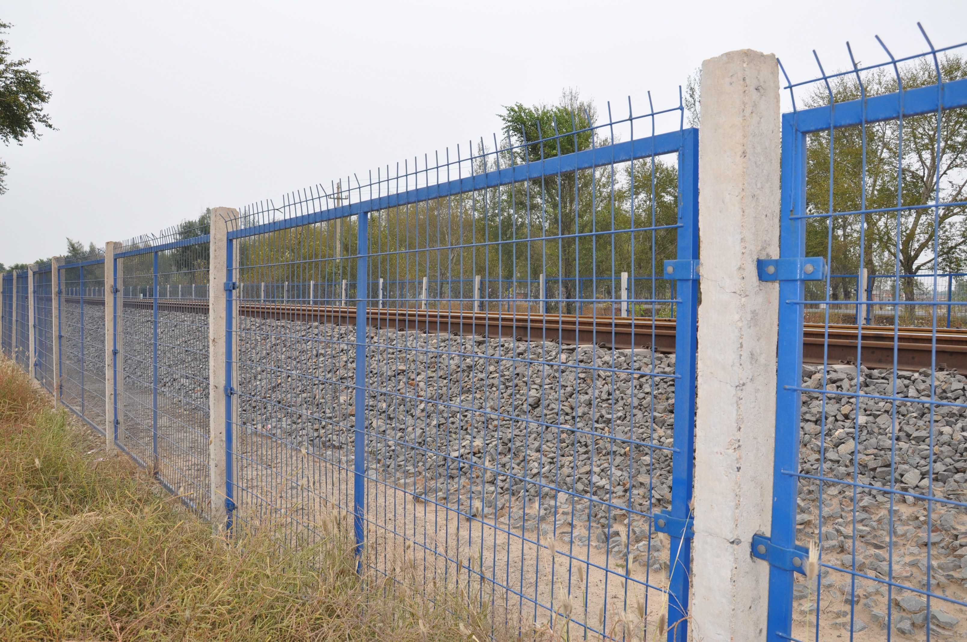铁路防护栅栏图片6